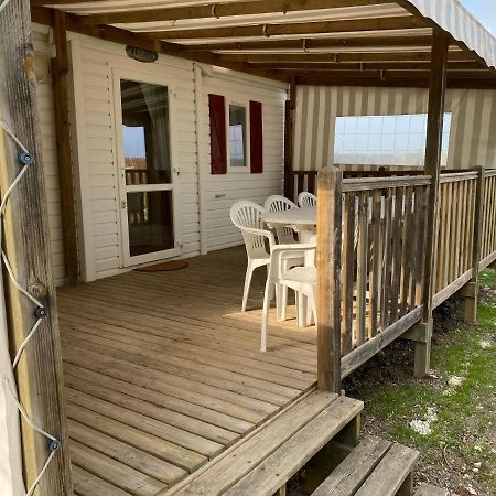 Mobil Home Avec Spacieuse Terrasse A Meschers Proche De Royan מראה חיצוני תמונה